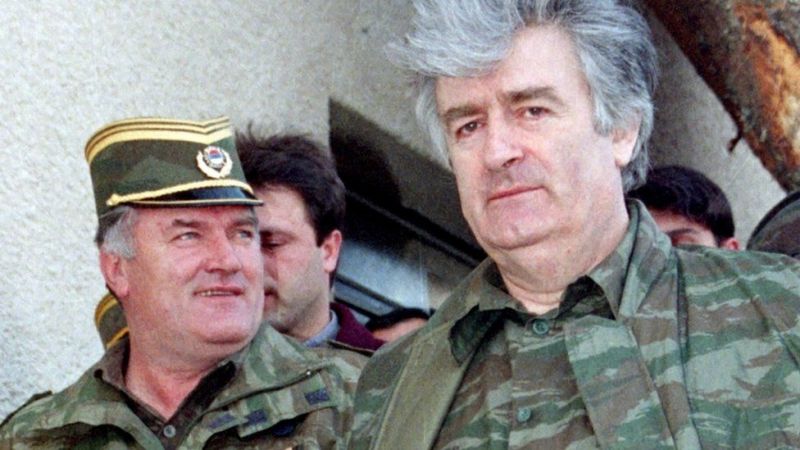 Mladic (L) was a general under Bosnian Serb leader Radovan Karadzic (1995 pic)-6131aaec82b4d4e080d1673c4f738a7a1623216977.jpg